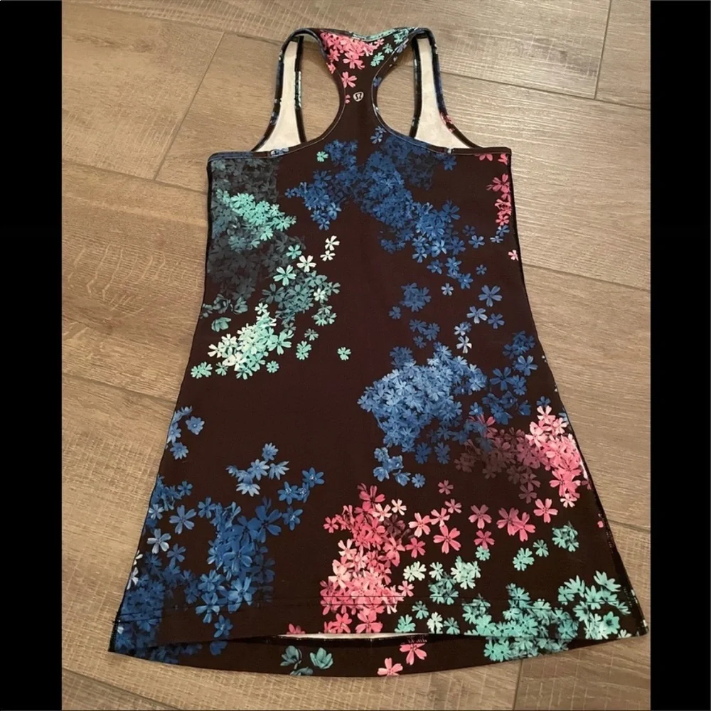 Lululemon Cool Racerback in Petal Pop Multi Size 4